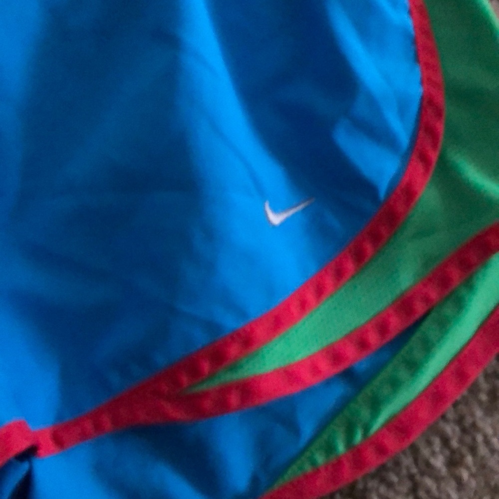 Nike tempo shorts - Picture 2 of 4